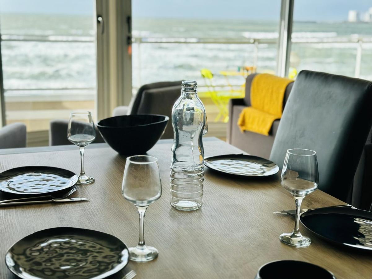 Appartement Renove A Neuf Avec Vue Imprenable Sur La Baie Des Sables D Olonne 6 Pers เลส์ซาบล์-โดล็อนน์ ภายนอก รูปภาพ